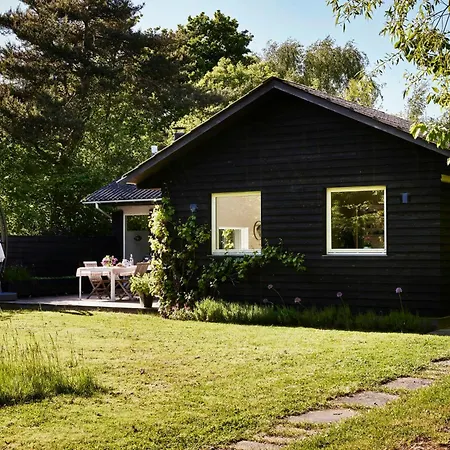 Feriehus Personally Furnished Near The